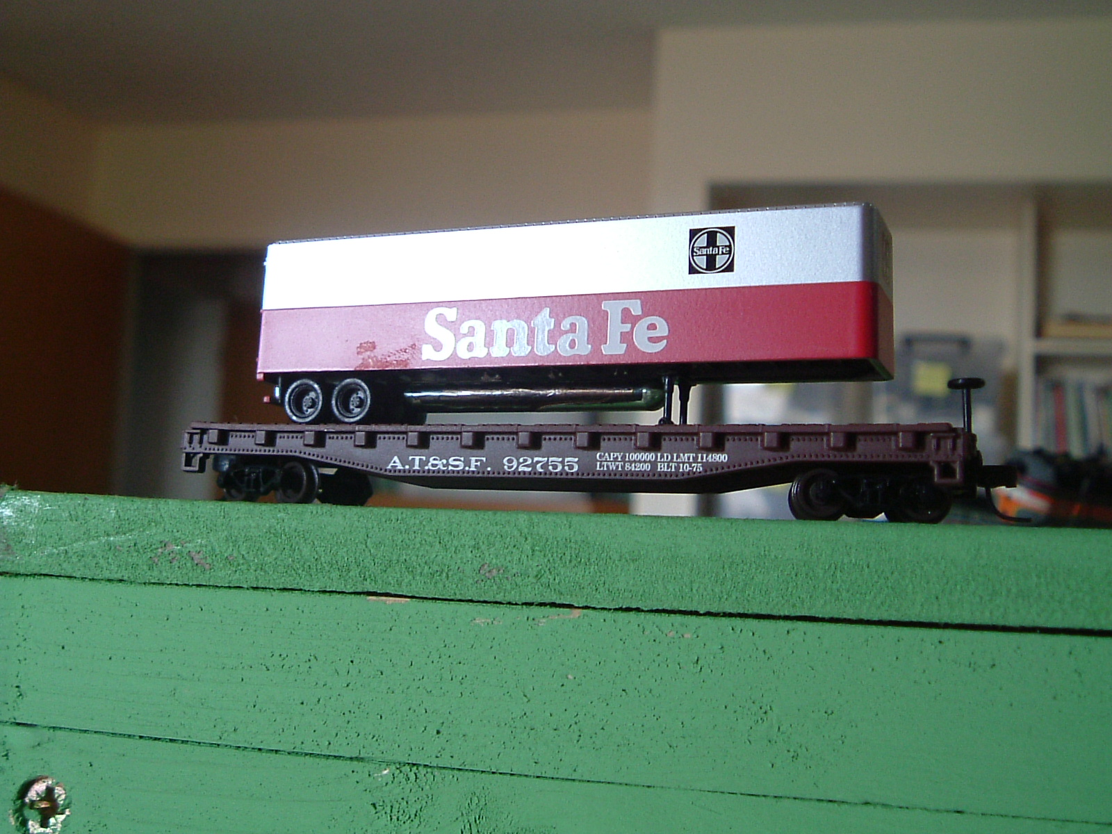 Using RFID on a model railway.